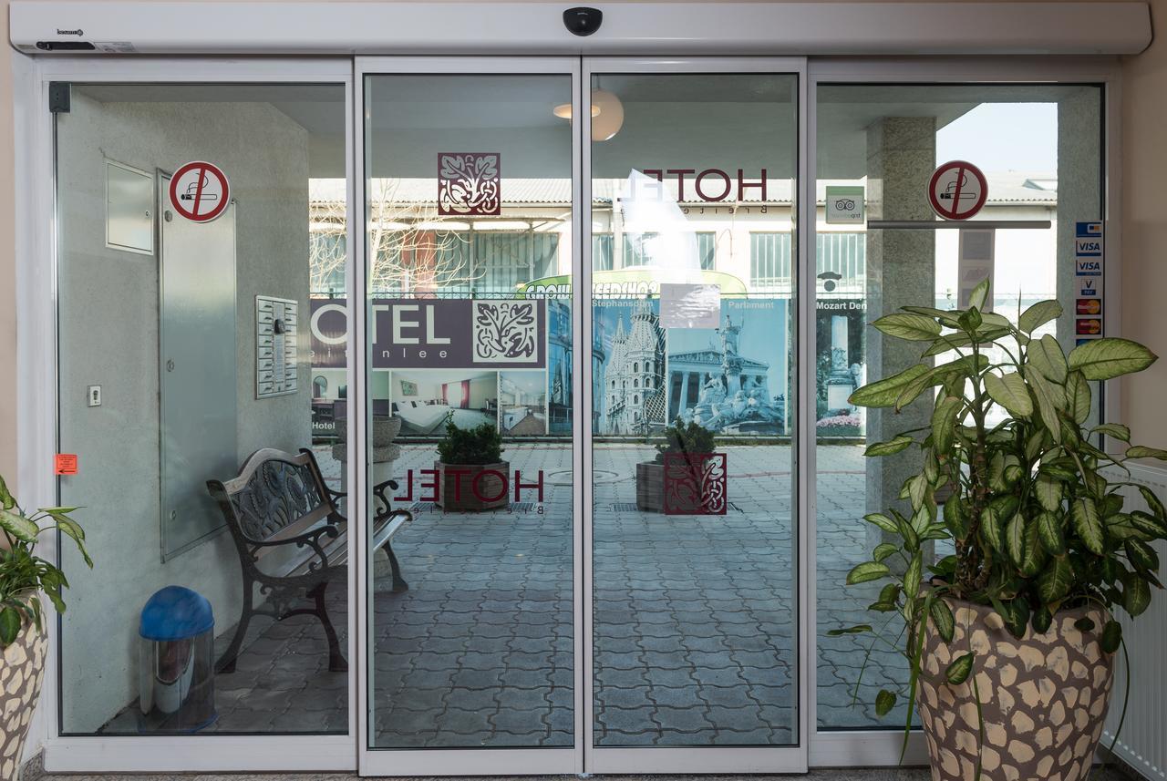 Hotel Breitenlee ウィーン エクステリア 写真
