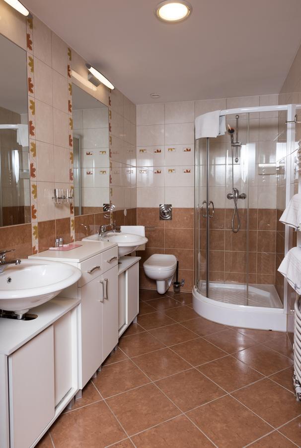 Hotel Breitenlee ウィーン エクステリア 写真